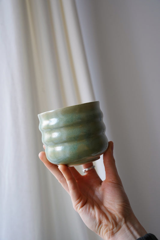 Gewellte Tasse - sage