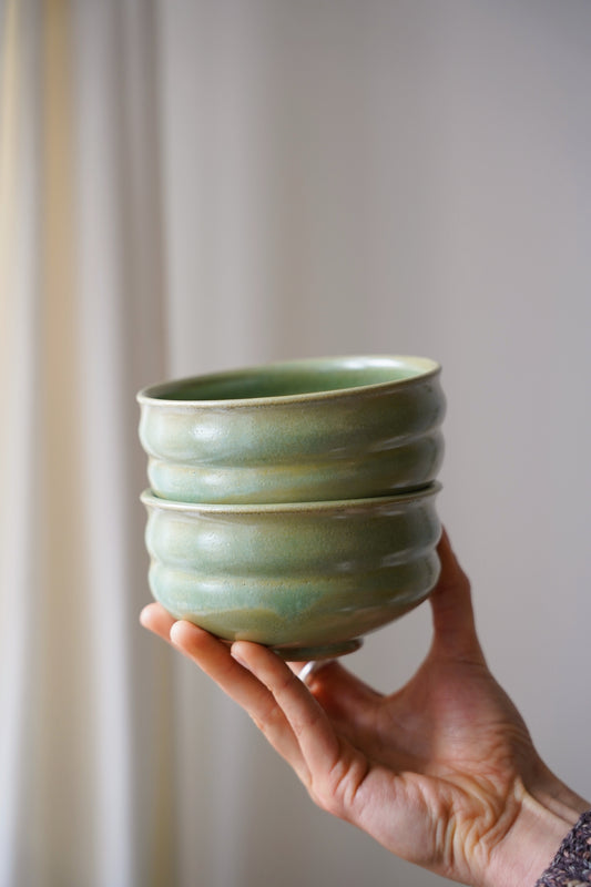 Gewellte Tasse - salbei grün