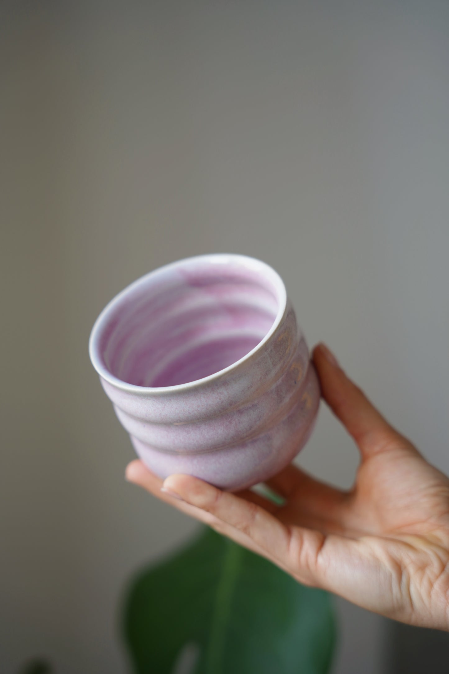 Gewellte Tasse - pastell lila-pink