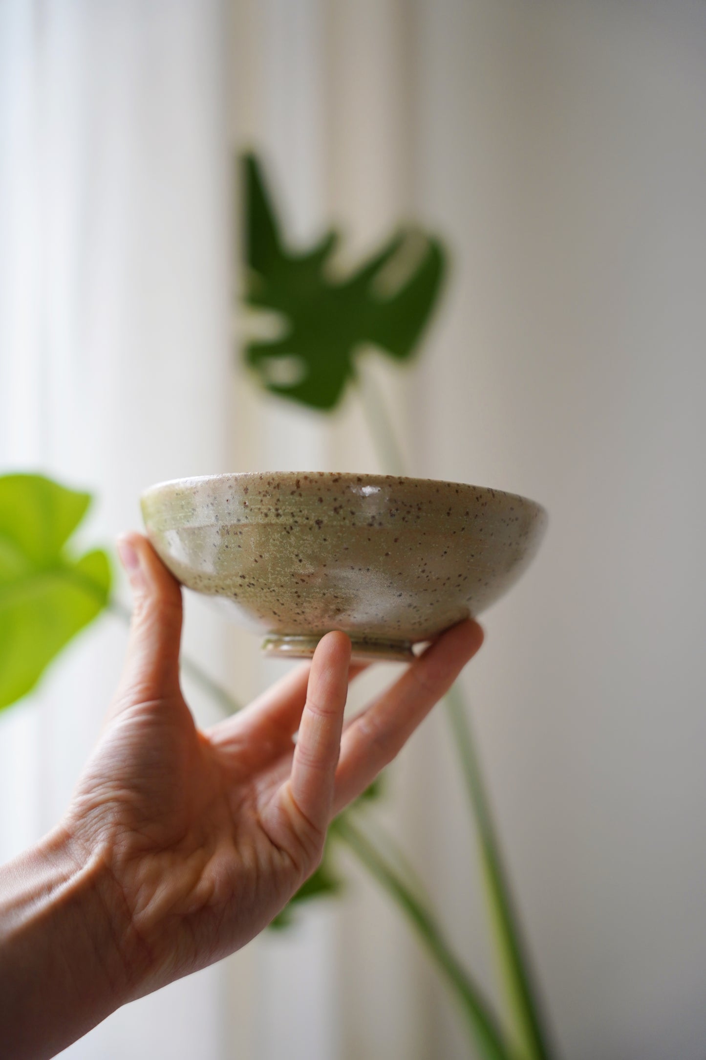 Kleine Schale - light sage gesprenkelt